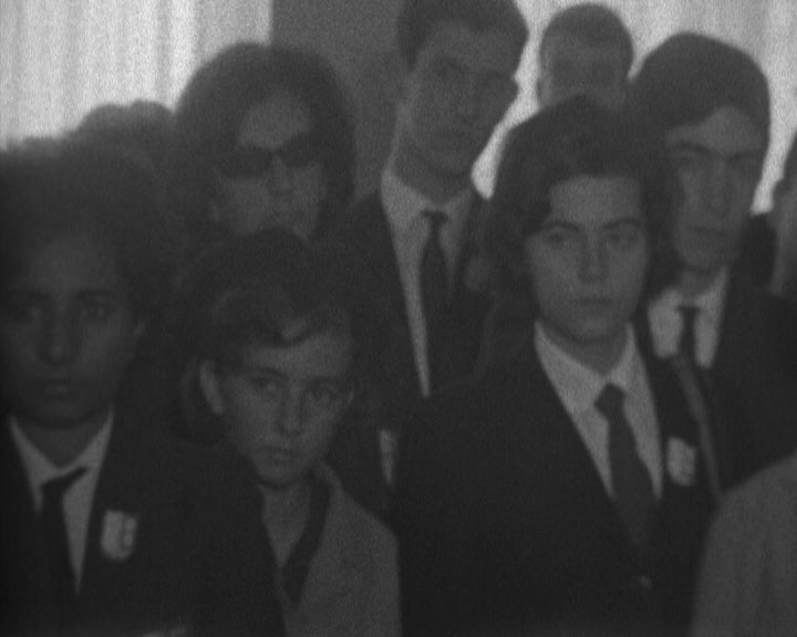 Peixoto Correia recebe estudantes do Ultramar