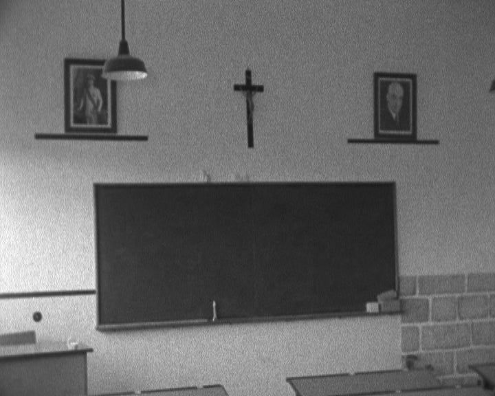 Inauguração de Escola Primária na Maia