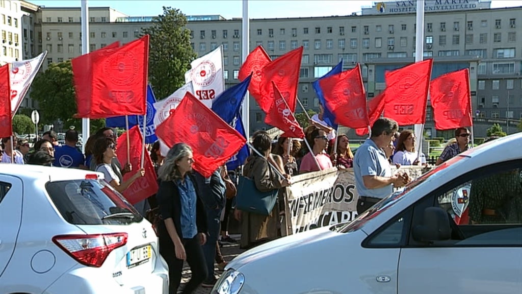 Negociações com professores e enfermeiros