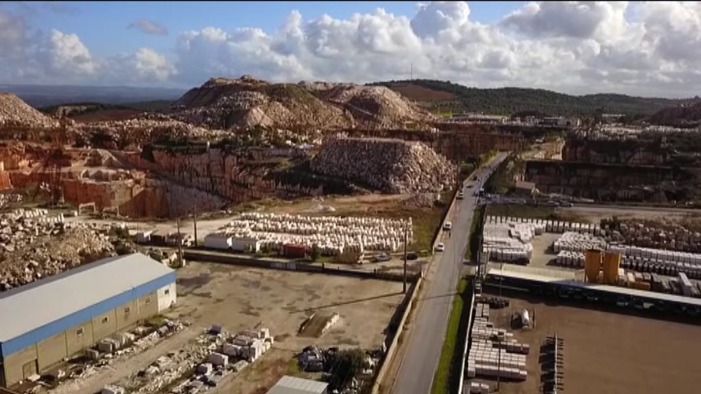 Estrada entre Borba e Vila Viçosa