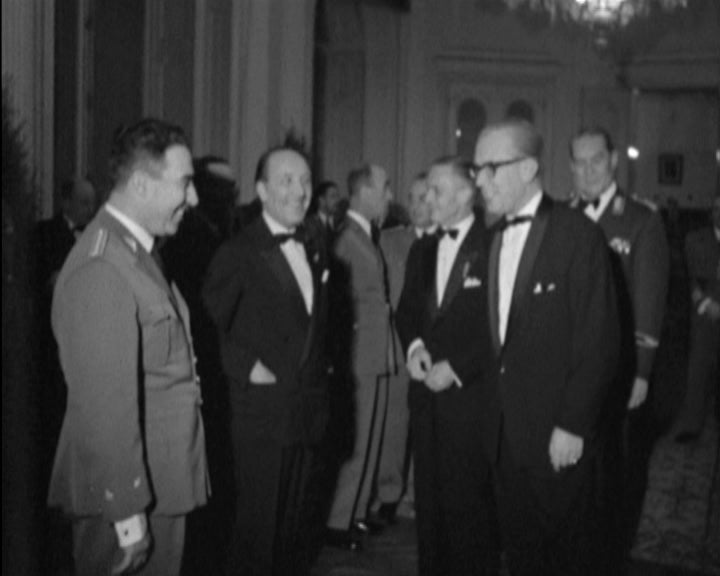 Jantar em honra de Kai-Uwe von Hassel