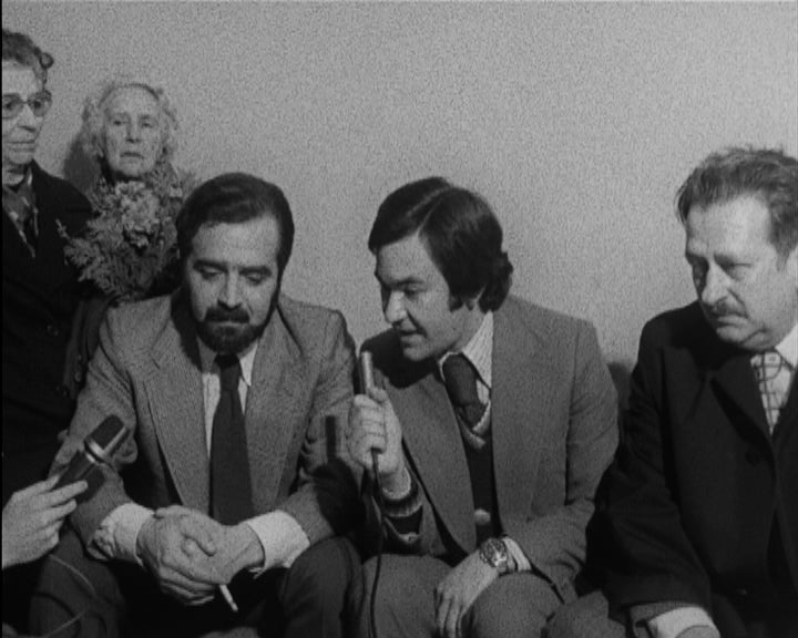 Chegada de Manuel Alegre e Fernando Piteira Santos a Lisboa