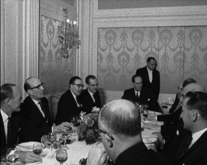 Peixoto Correia oferece jantar a Collin Cameron