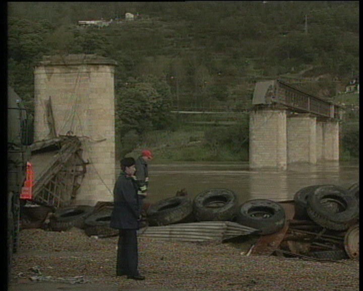 Dificuldades no resgate de corpos em Castelo de Paiva