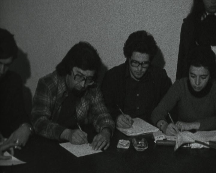 Preparativos da manifestação do MDP/CDE para o 1º de Maio