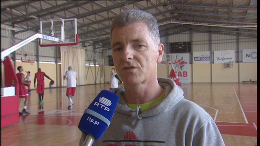 Basquetebol: Treino do Cab Madeira