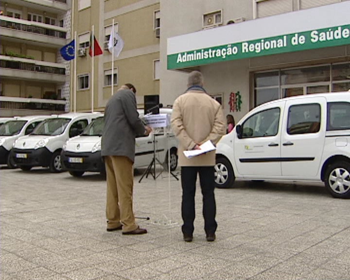Entrega de ambulâncias