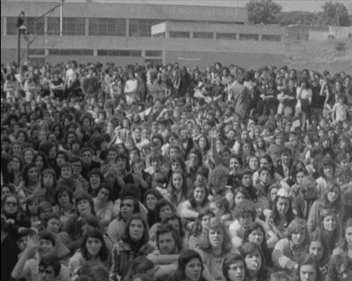Manifestação de estudantes no Liceu Nacional Padre António Vieira