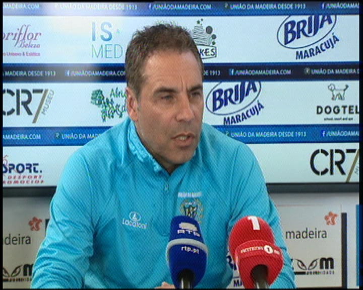 Futebol: treino do União da Madeira