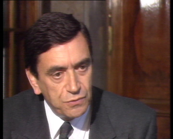 Entrevista a Laborinho Lúcio