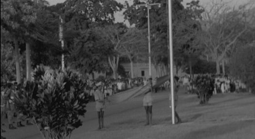 Cerimónia de arrear de bandeira em Díli