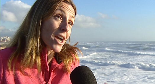 Avanço do mar ameaça causar danos na Costa de Caparica