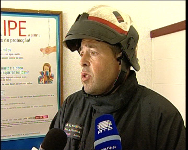 Explosão numa escola