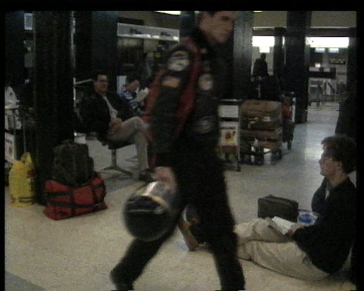 Greve de trabalhadores da TAP (off)