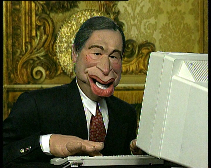 Coelhone, Toneca e Martelo na Internet