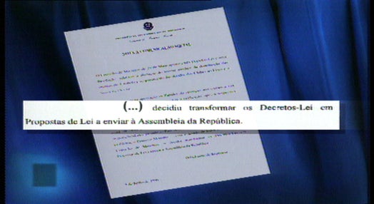 Negada a demissão de Sousa Franco