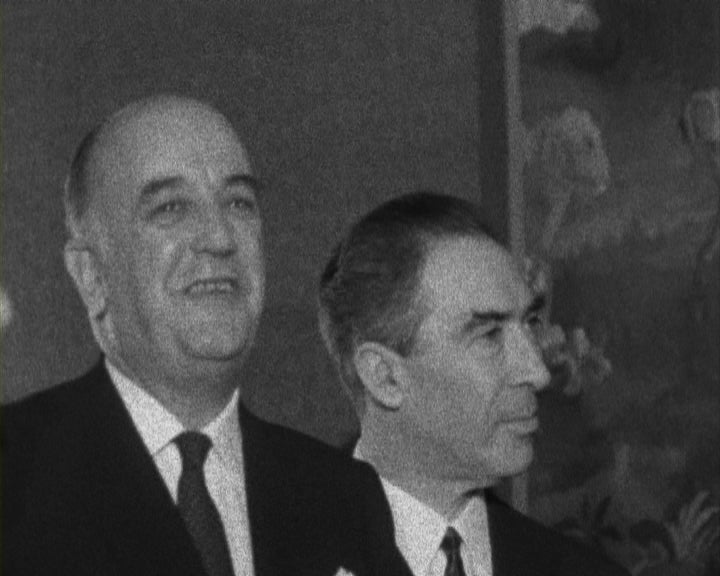 Américo Tomás e membros do Governo cessante