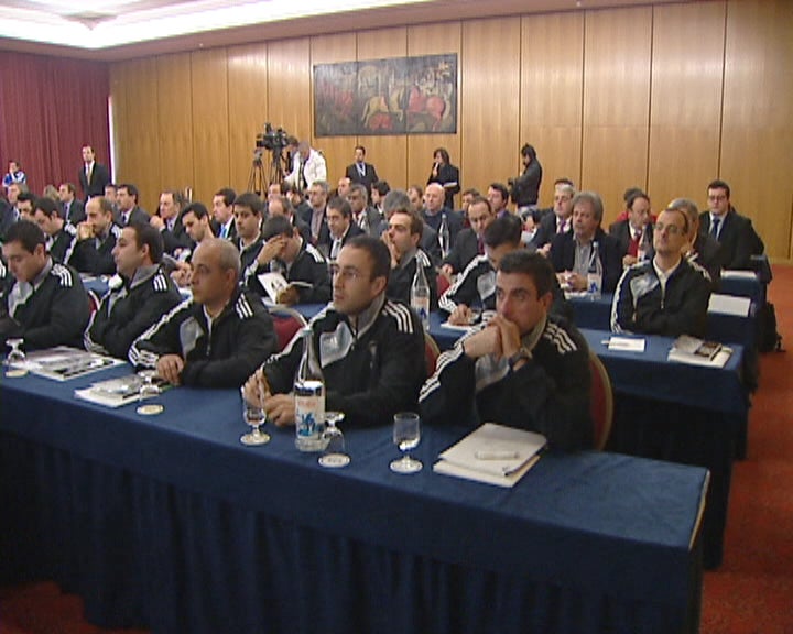 Profissionalização dos árbitros