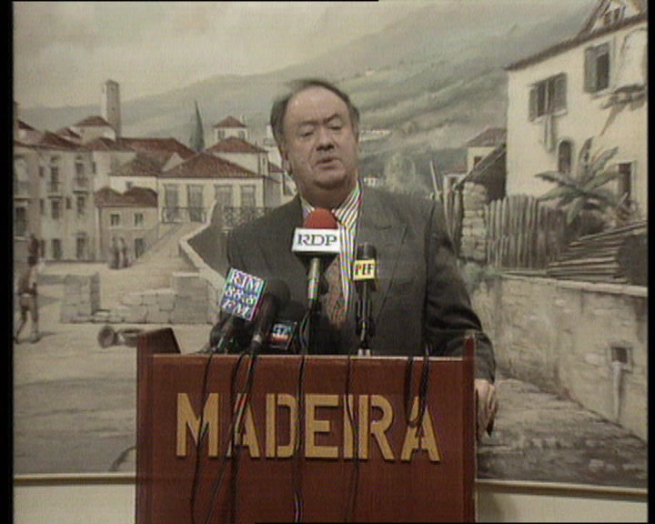 Conferência de imprensa de Alberto João Jardim