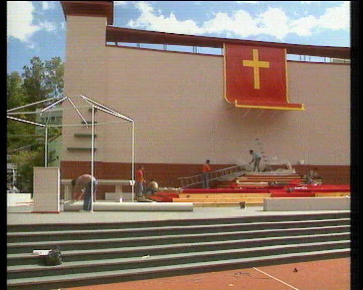 Preparativos para visita de João Paulo II à Madeira