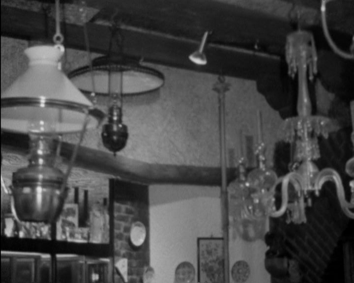 Inauguração de loja de antiguidades em Macau