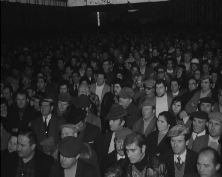 Plenário de agricultores em Leiria