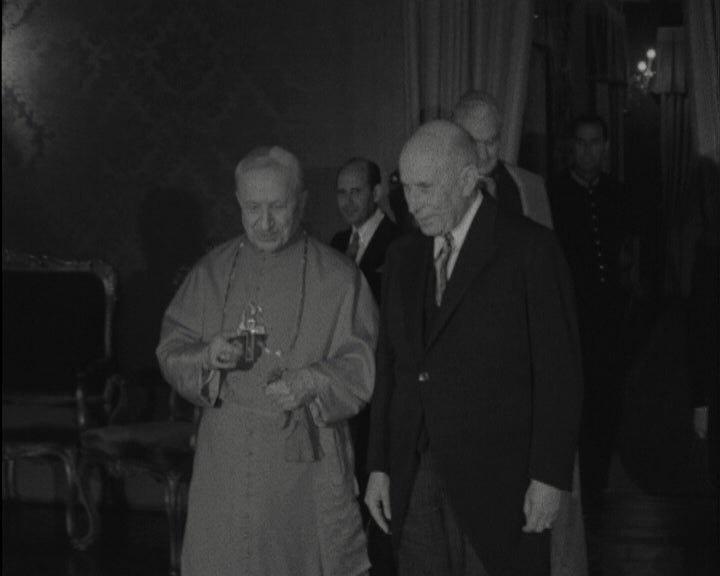 Cardeal Fernando Cento Recebido por Américo Tomás