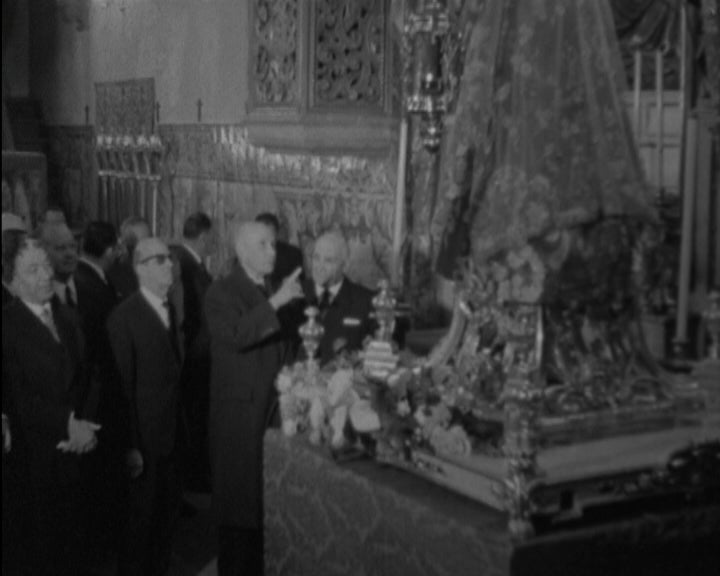 Américo Tomás visita a Capela de Nossa Senhora da Saúde