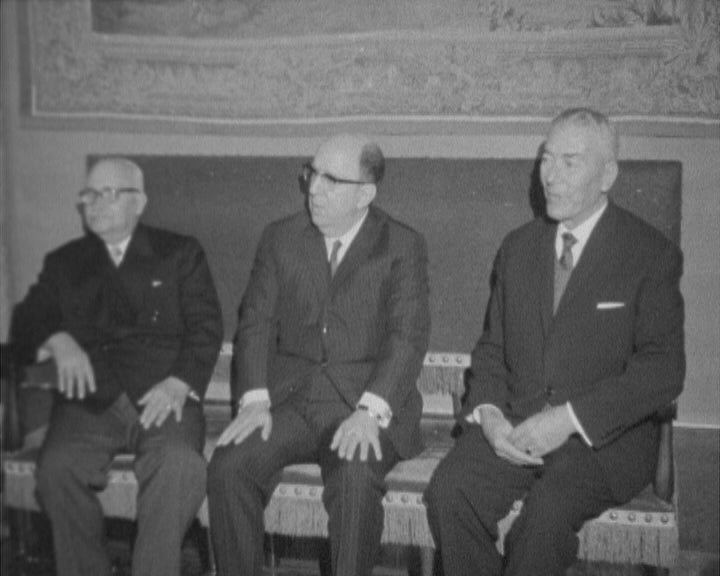 Chefe de Estado recebe comissão de Moçambique