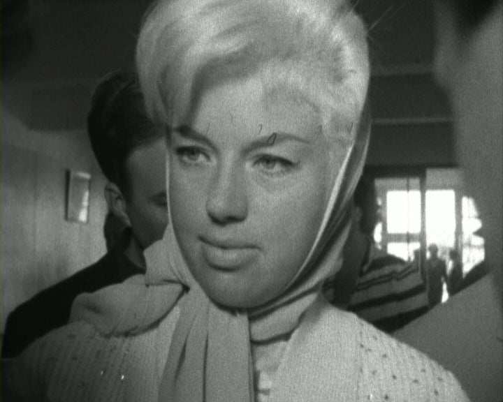 Atriz Diana Dors em Lisboa