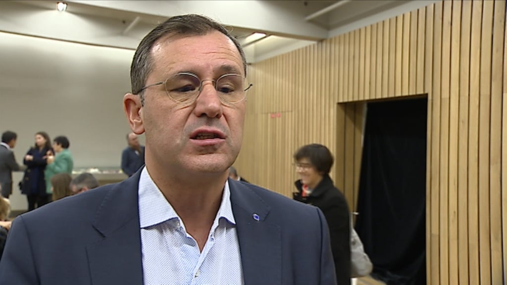 Carlos Zorrinho inaugura ciclo de conferências em  Paris