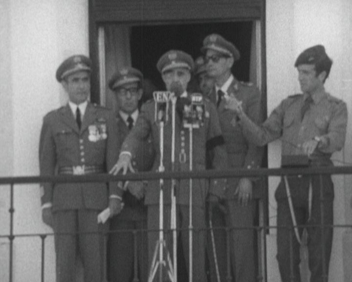 General Spínola visita Escola Prática de Cavalaria