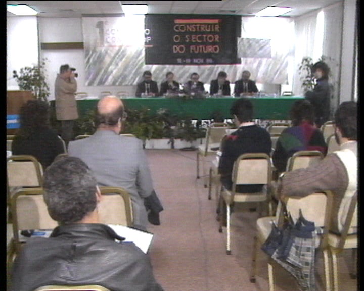 Conferência de imprensa CONFECOOP