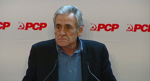 Jerónimo de Sousa critica o Governo e o PS