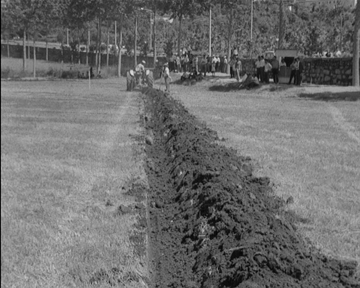 Gonçalves Rapazote visita a Agro 73