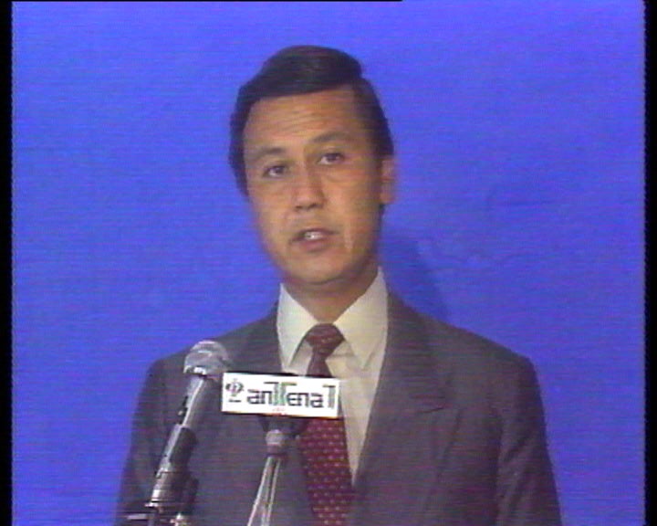 Conferência de imprensa de Roberto Carneiro