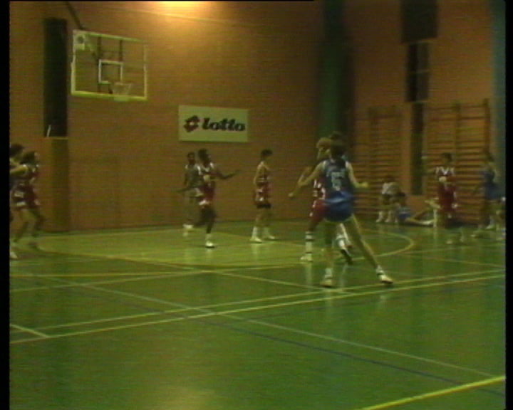 Basquetebol: Estrelas da Avenida vs Toledo
