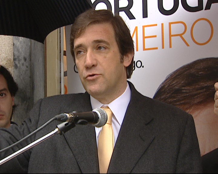 Passos Coelho critica o PEC