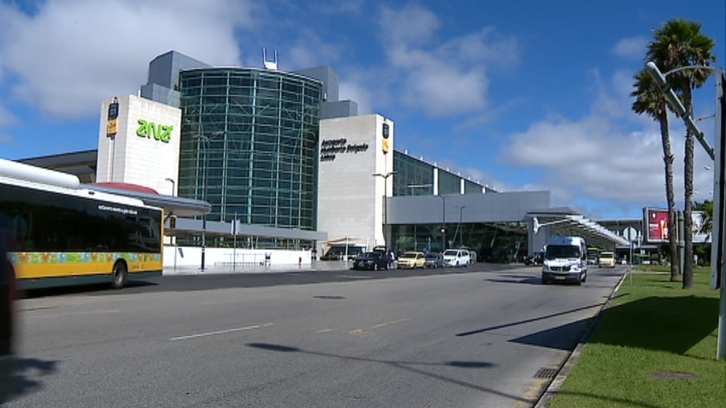 Drone na pista do Aeroporto de Lisboa