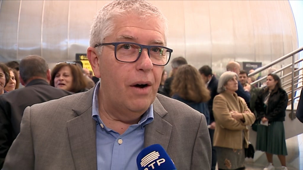 Livro “Janela Indiscreta”