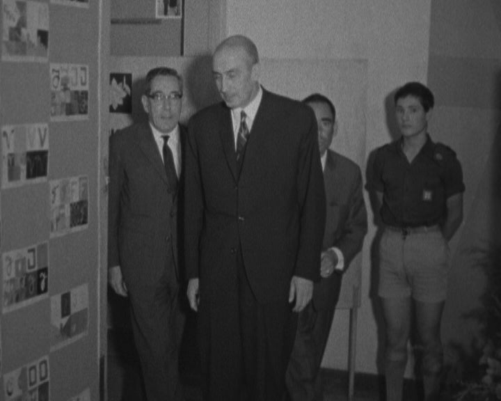 Exposição de trabalhos escolares na Escola Pedro de Santarém