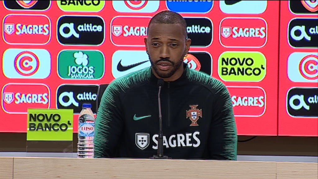 Conferência de imprensa de Manuel Fernandes