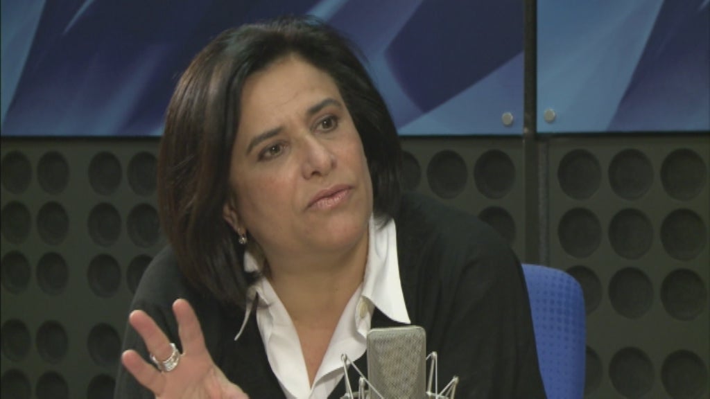 Maria Flor Pedroso entrevista Inês Pedrosa