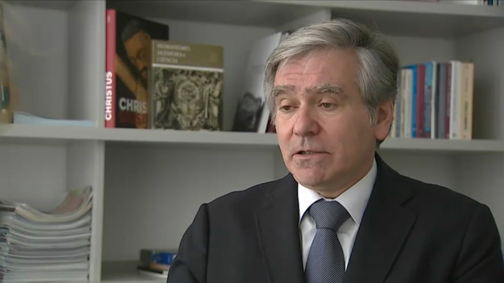 Mulher em morte cerebral dá à luz