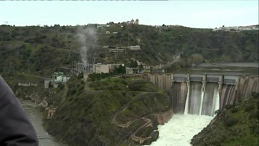 Incêndio em Central Hidroelétrica em Miranda do Douro