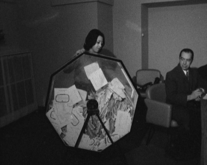 Sorteio de brinquedos na CP em Lisboa