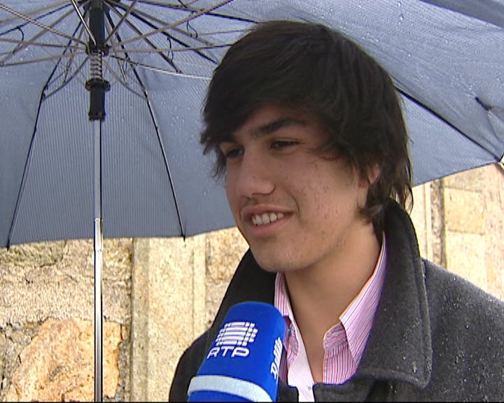 Aluno ferido por bala