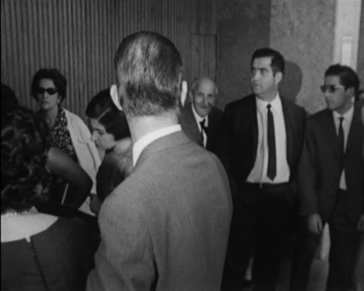 Paul-Henri Spaak visita Salazar no Hospital da Cruz Vermelha