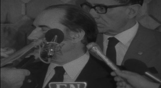 Partida de François Mitterrand para França