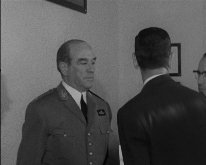 Condecoração do General Ribeiro de Carvalho